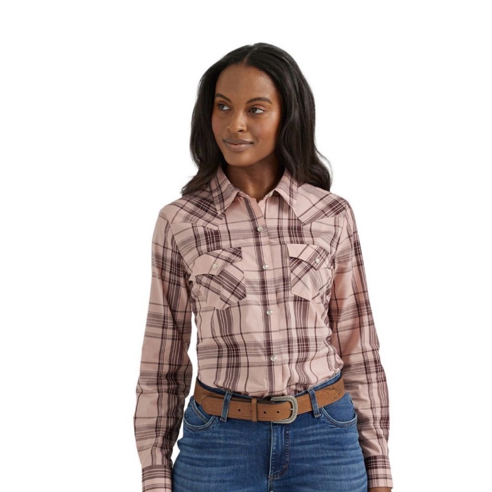 Wrangler Women's Essentials Western Long Sleeve Snap Shirt - Rose